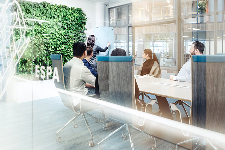 neuvotteluhuone-svea-750x500