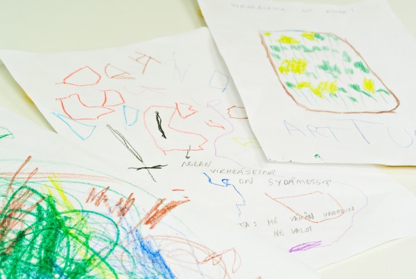 The kids' drawings of the personal meaning of Naava.
