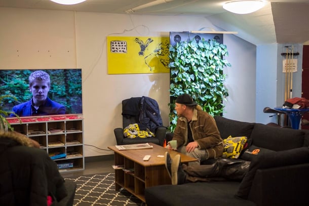 Illusian kirjahylly vaihtui Naavaan, joka tuo tilaan enemmän ekstraa.