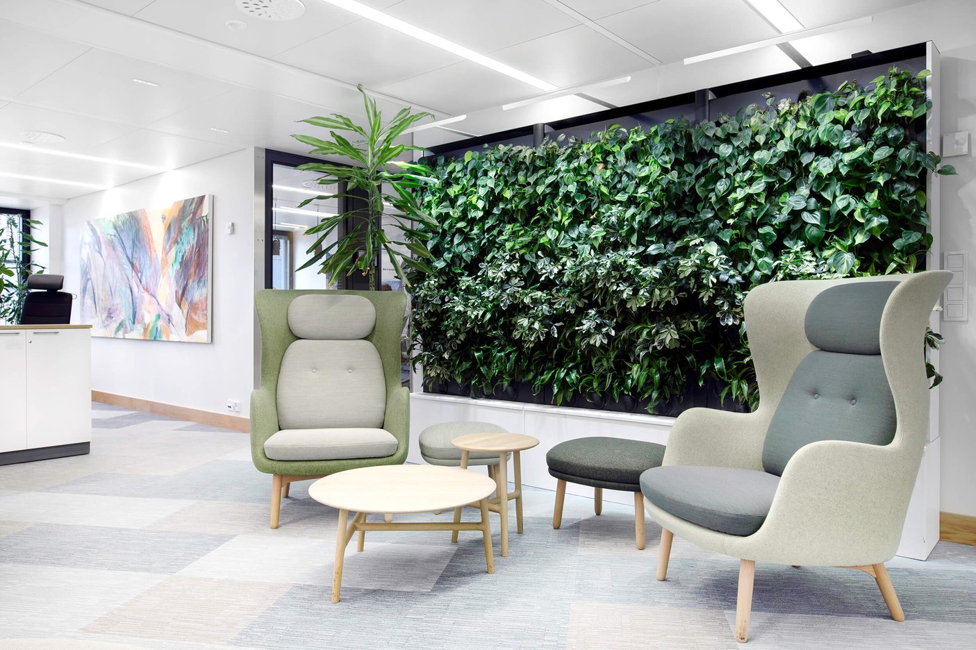 Nordic Investment Bank Naava green walls (3)